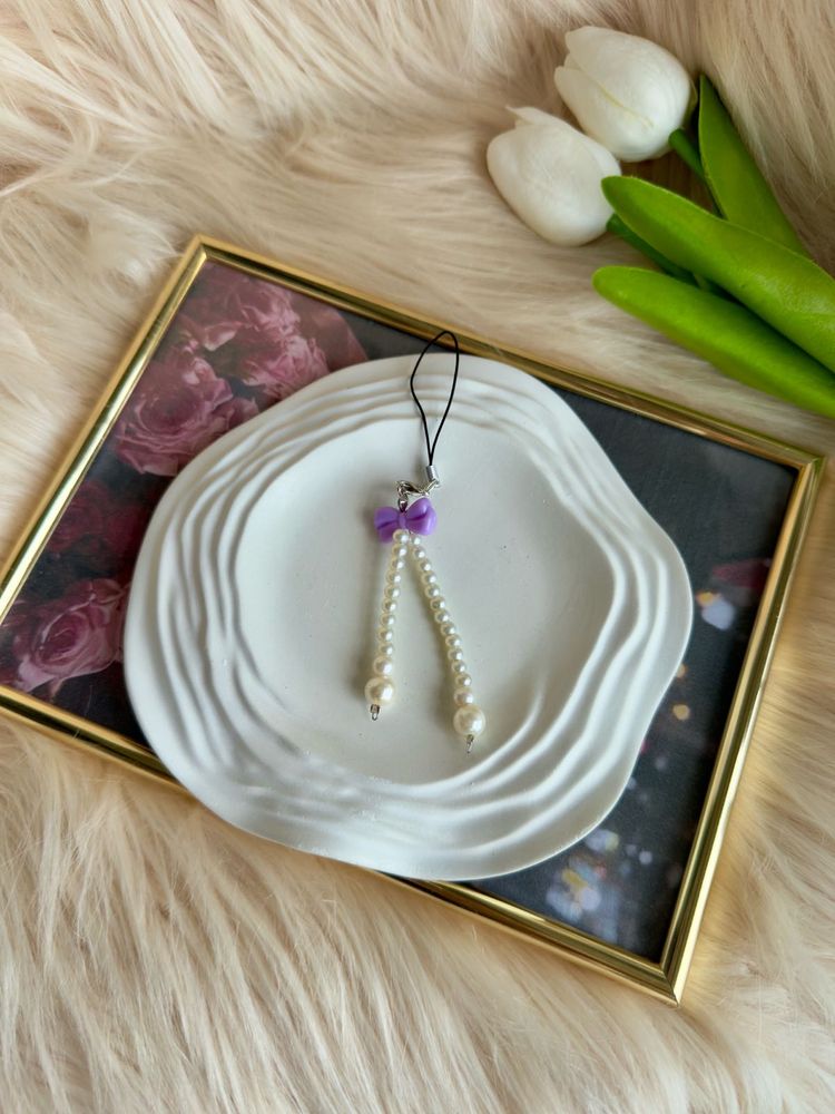 Pearl Phone Charm With Bow
