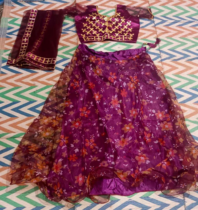 Beautiful Lehenga Blouse With Dupatta