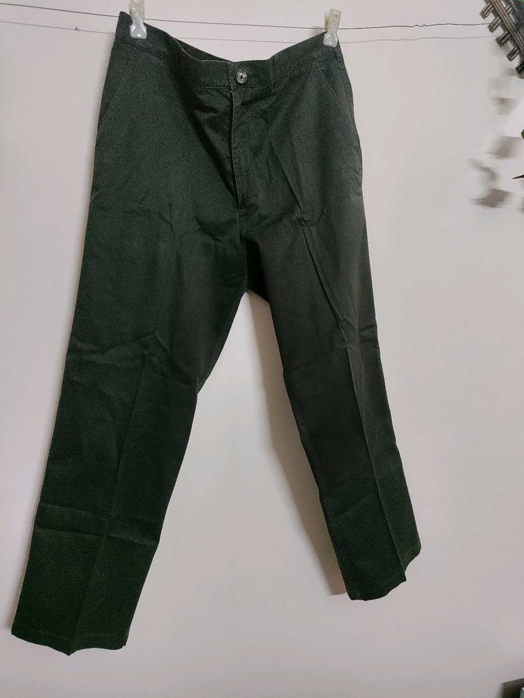 Black Men&#39;s Cotton Chinos