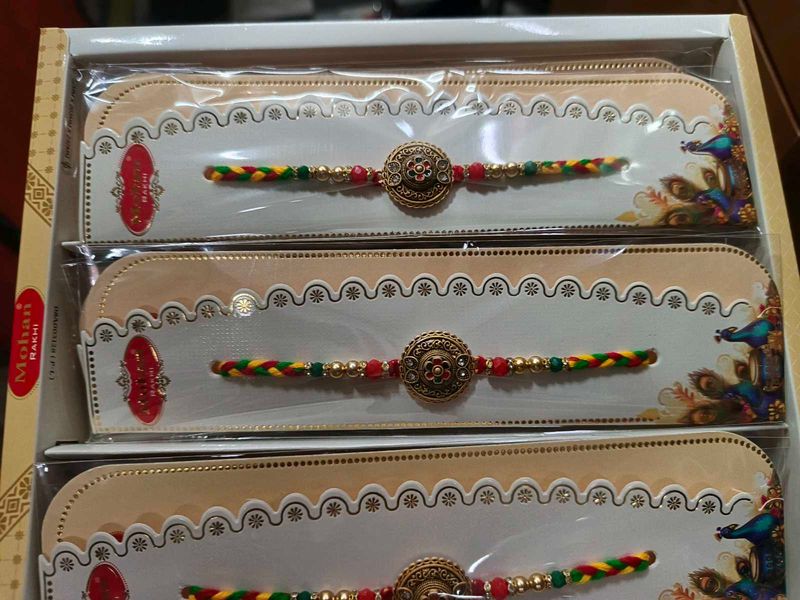 Beautiful Rakhi Set(75/- Per Set)