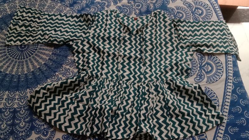 L Size Top For All