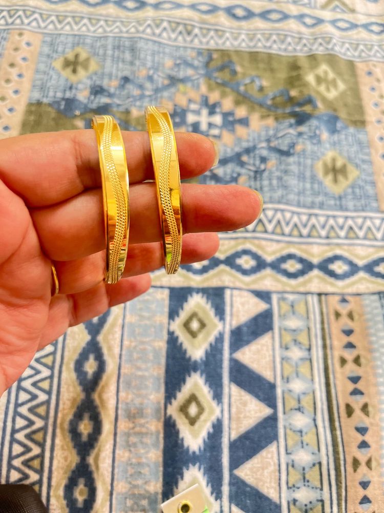 Golden Bangles (Set of 2)