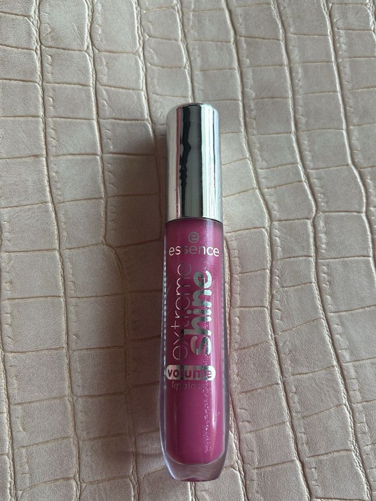 Essence Extreme Shine Lip Gloss