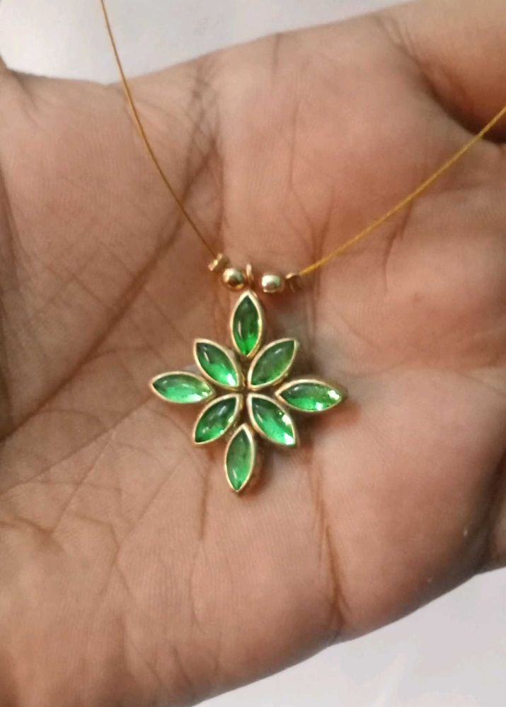 Emerald Green Flower Pendant Necklace