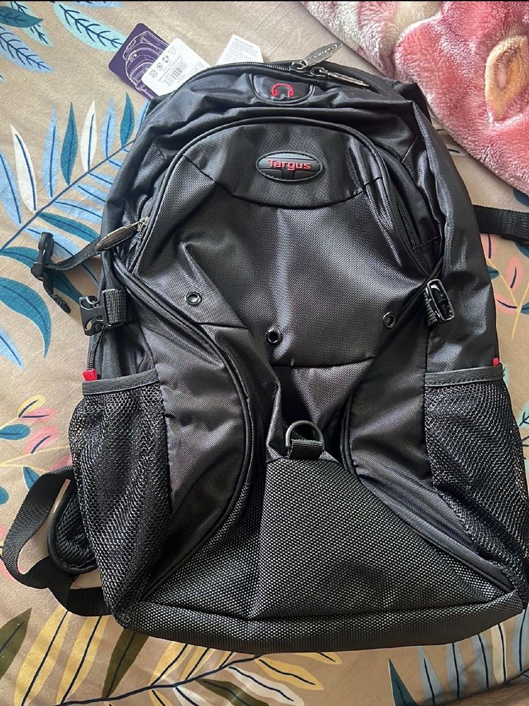 Targus Bags In Triple Balck 15.6 L