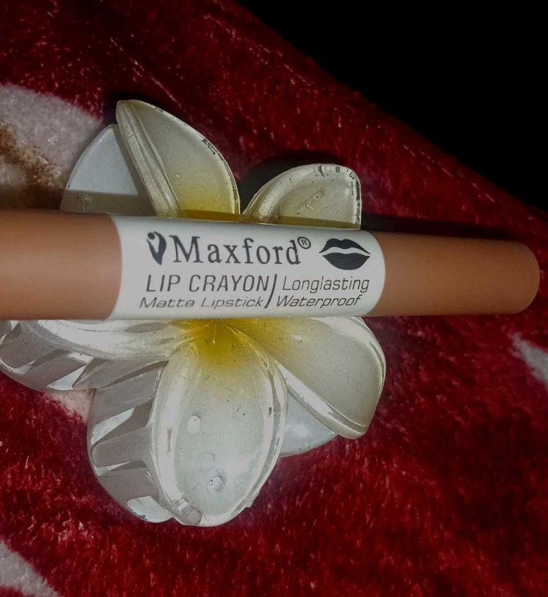 Maxford Lip Crayon - Longlasting