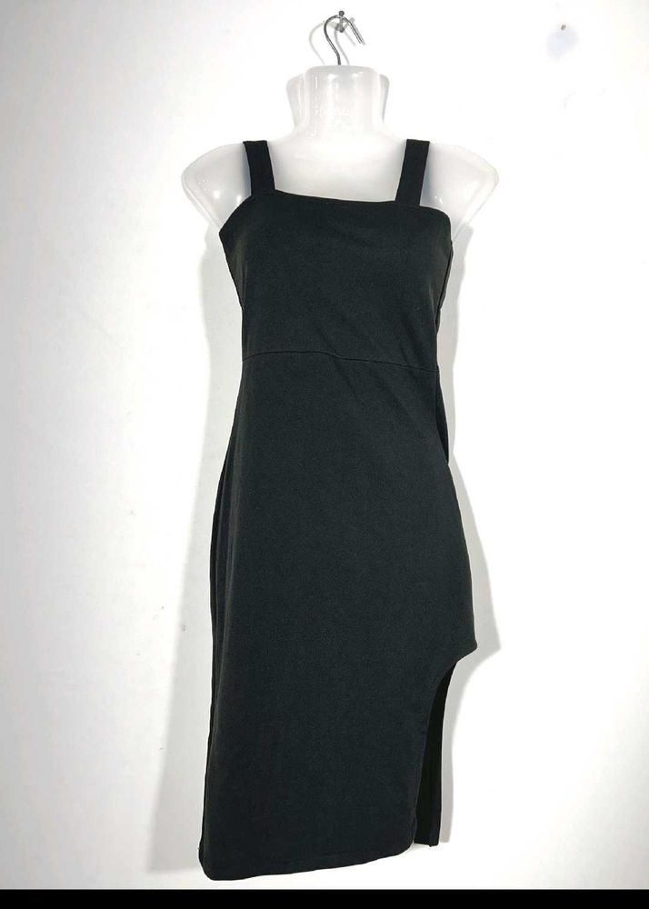 Chic Black Dress
