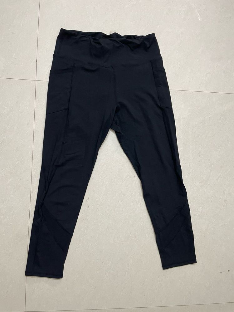 Black Leggings With Mesh Detail