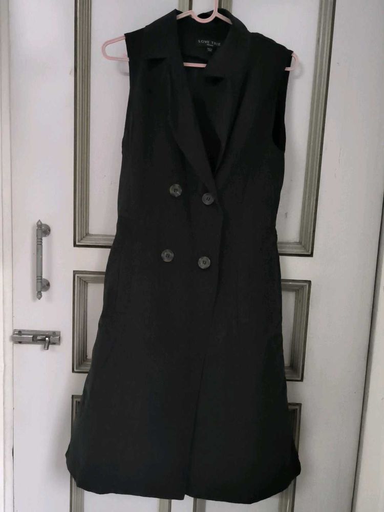 Sleeveless Black Dress