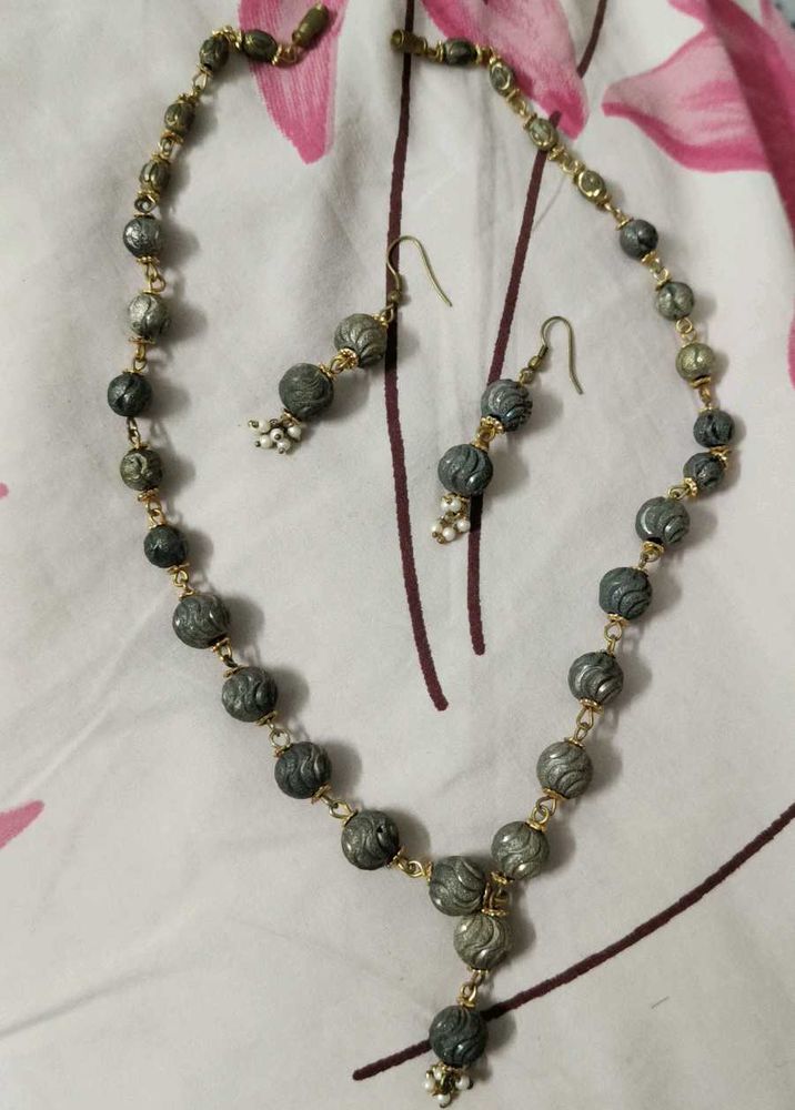 Beaded Necklace &amp; Earring Set