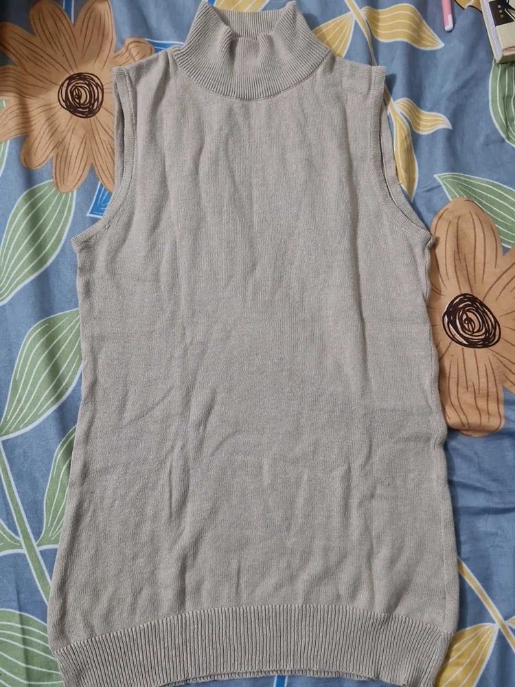 Sleeveless Knit Top