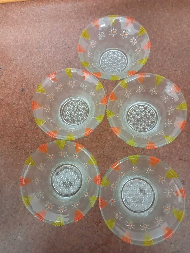 Glass Dessert small 5 &amp; 1 big Bowls
