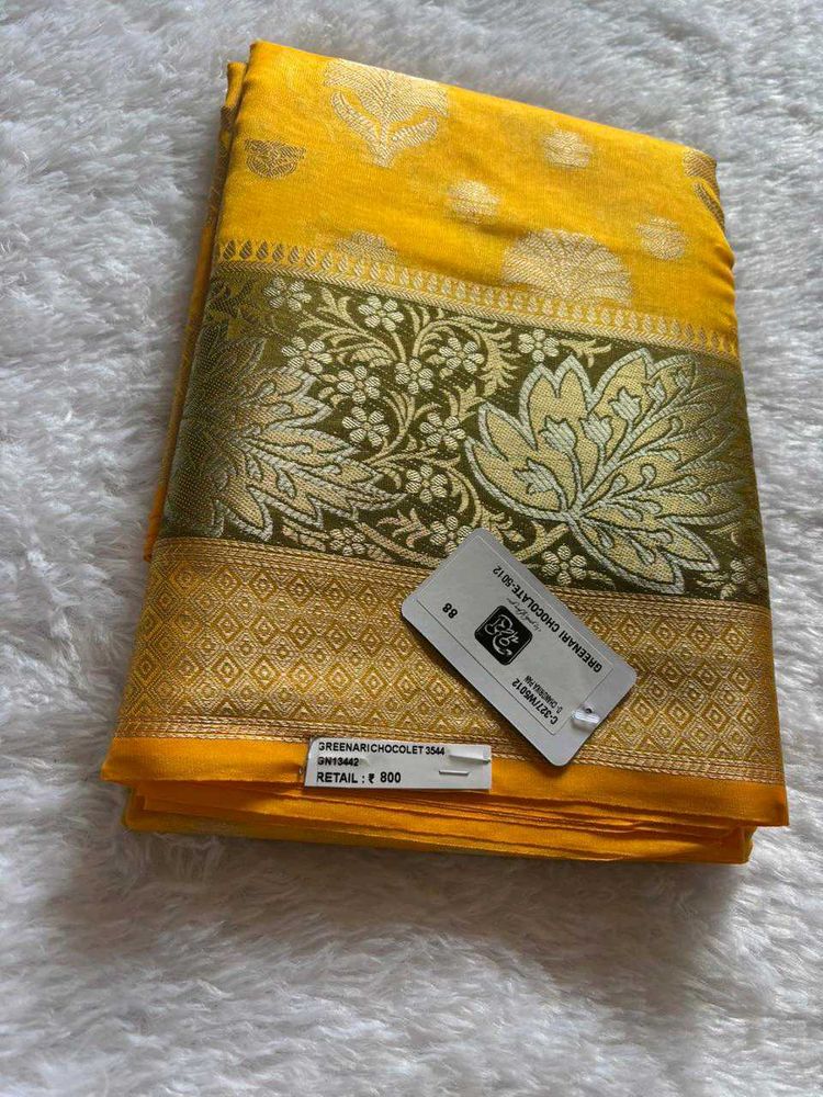 Elegant Yellow Silk Saree😻