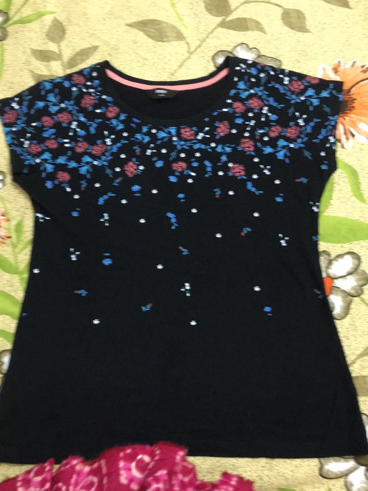 Max Tshirt
