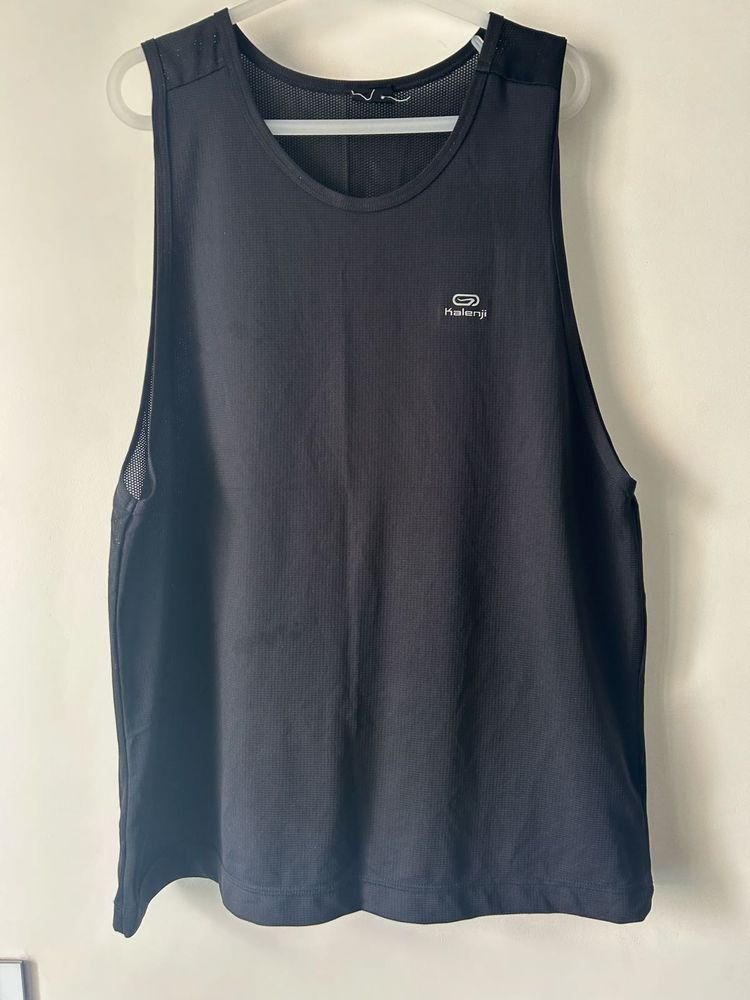 Kalengi Decatlon Black Running Tank Top L Size