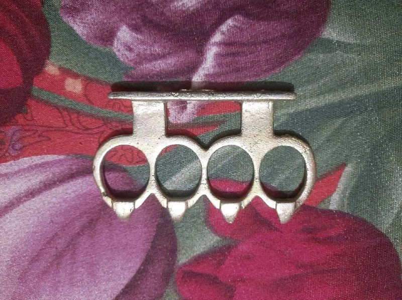 Metal Knuckle Ring