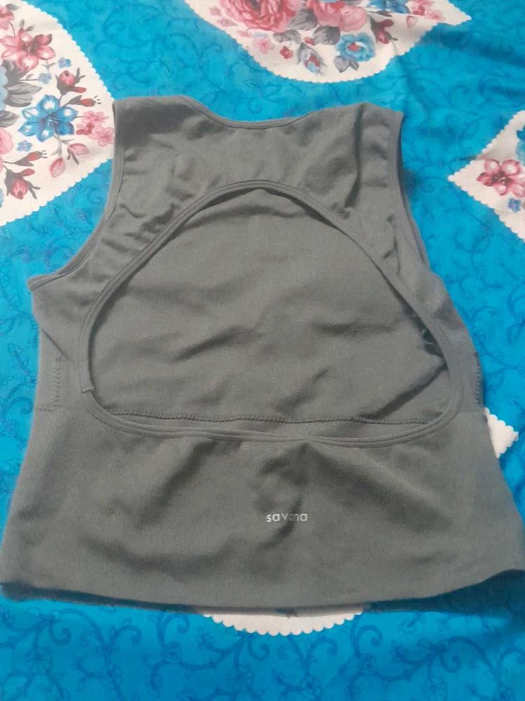 Top Savana Llightly Paded