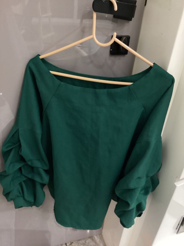 Green Puff Sleeve Top