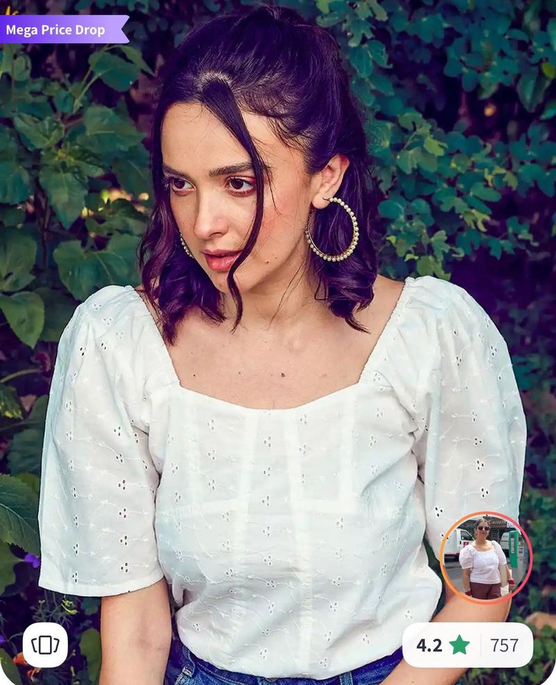 white square neck puff slevees schiffli top