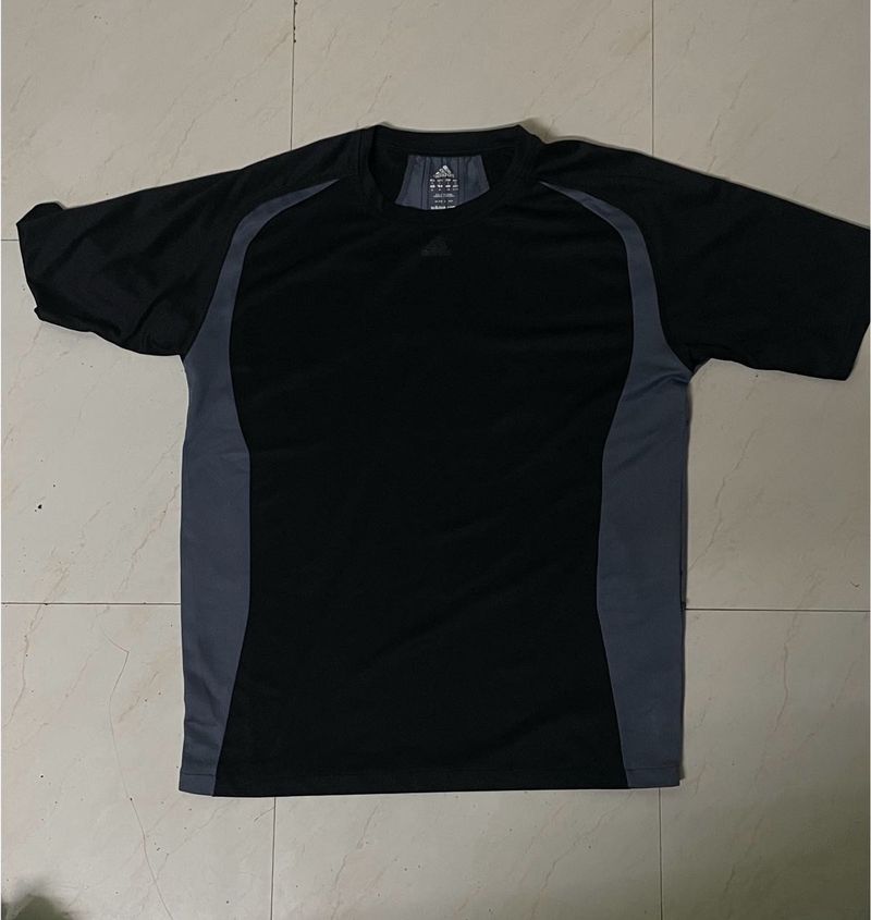 Adidas T Shirt