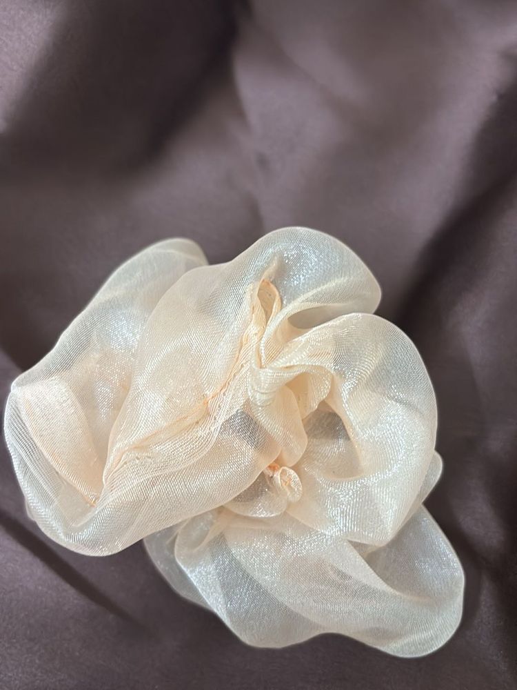 Peach Organza Scrunchie