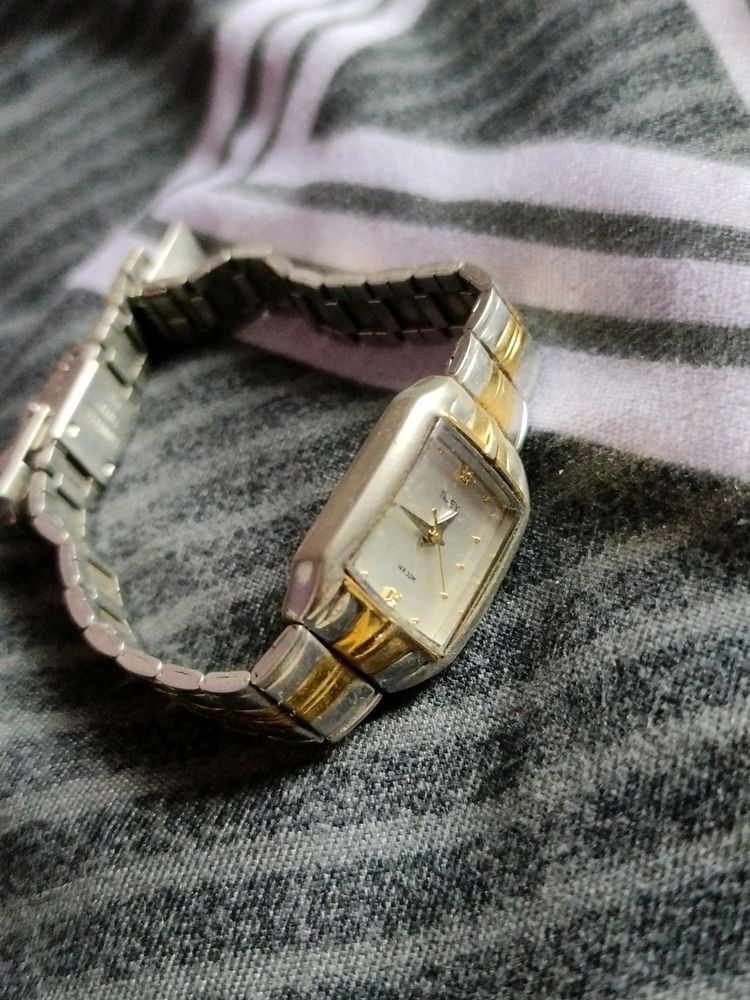 Beautiful Women Watch...