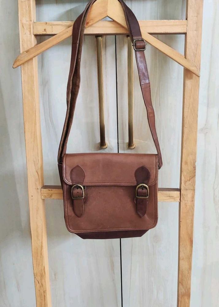 Leather Brown Hanging Bag Size- 9 Inch× 9Inch