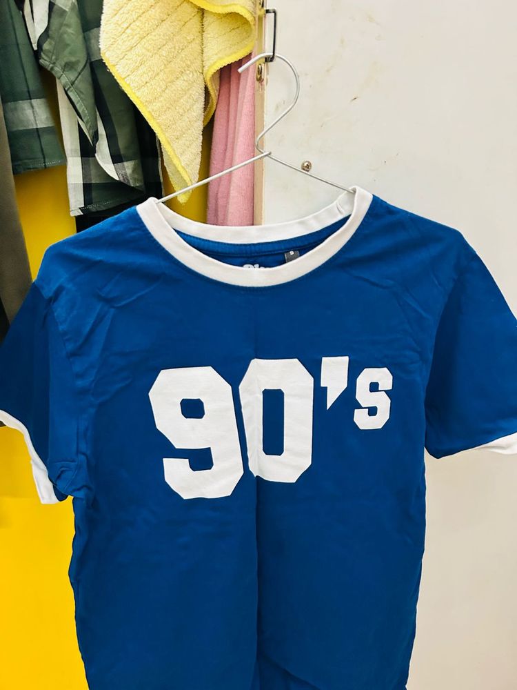 Retro 90&#39;s Tee