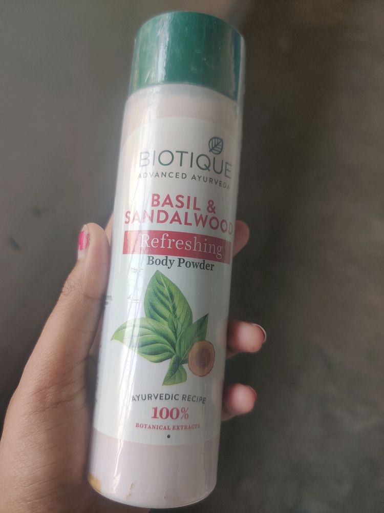 Biotique Sandalwood Body Powder