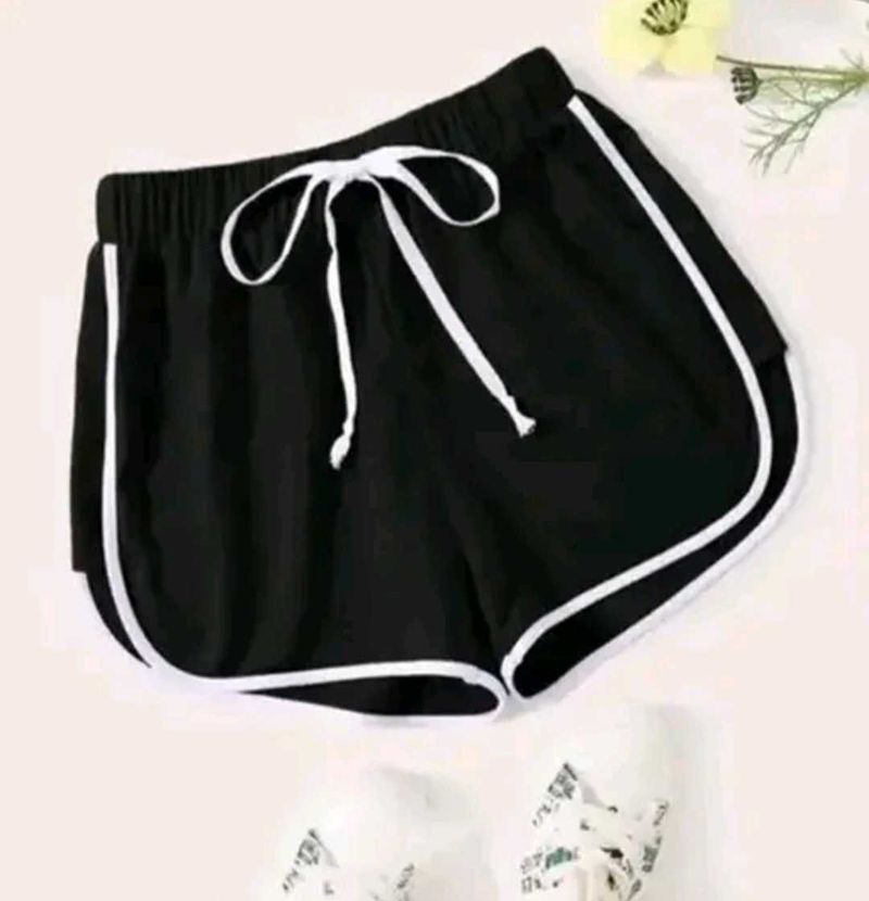 Trendy Black Shorts 🩳❤️