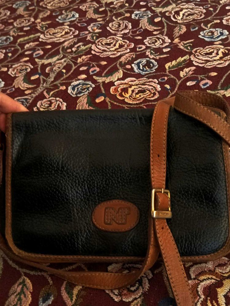 Nom Vintage Pure Leather Sling Bag