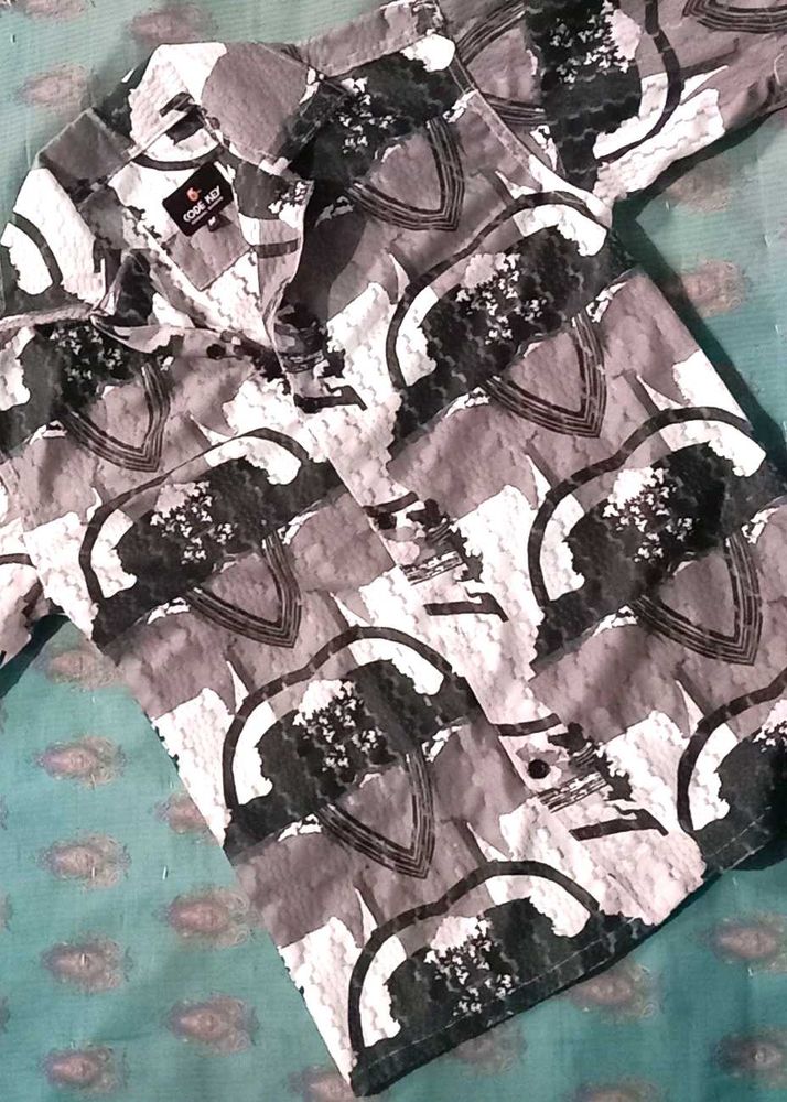 Abstract Print Button-Down Shirt