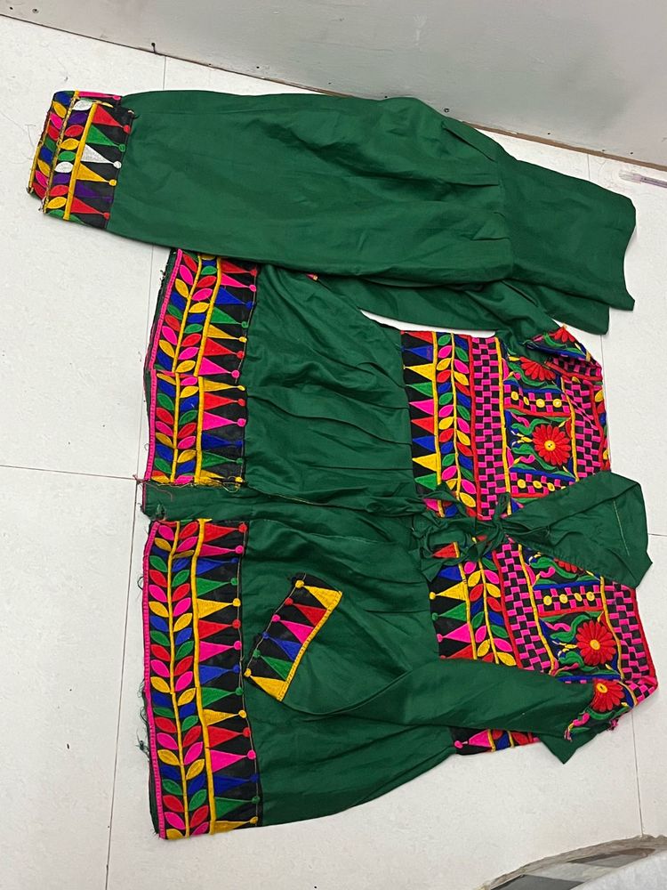 Navratri Special Green Embroidered Kurta Set