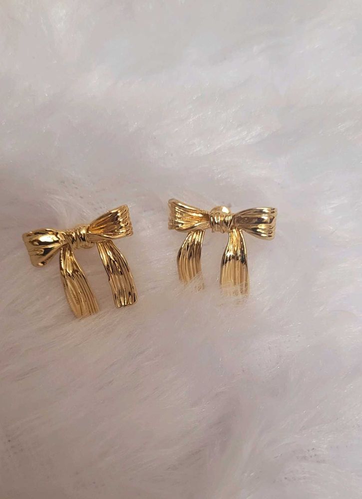 Bow Studs