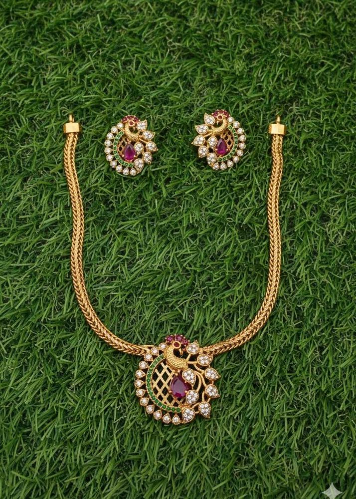 Pecocock Design Necklace Set