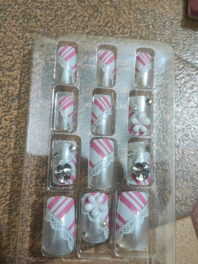 Artificial Bebo Nails