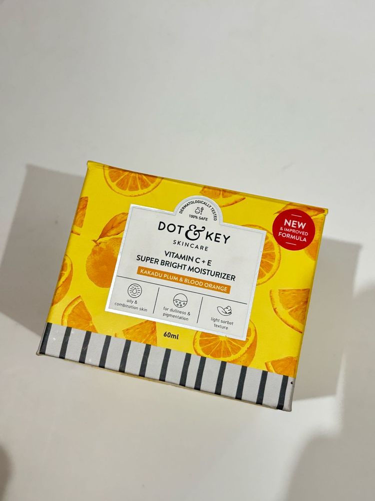 Dot &amp; Key vitamin C  E moisturiser