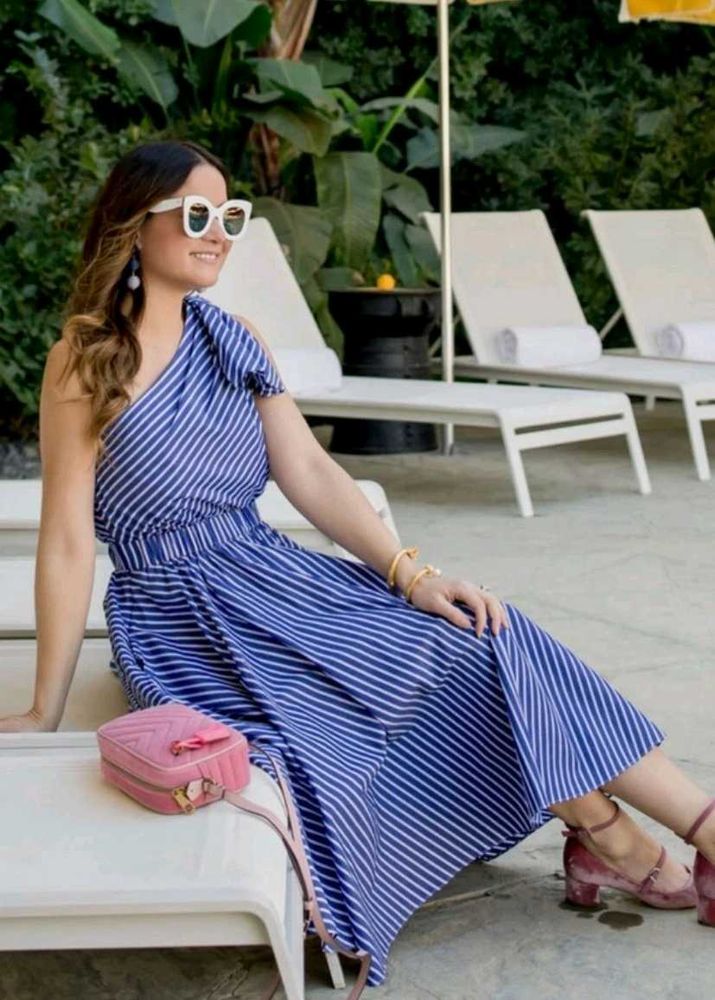 Striped One-Shoulder Dress 💎👗🤩🤩