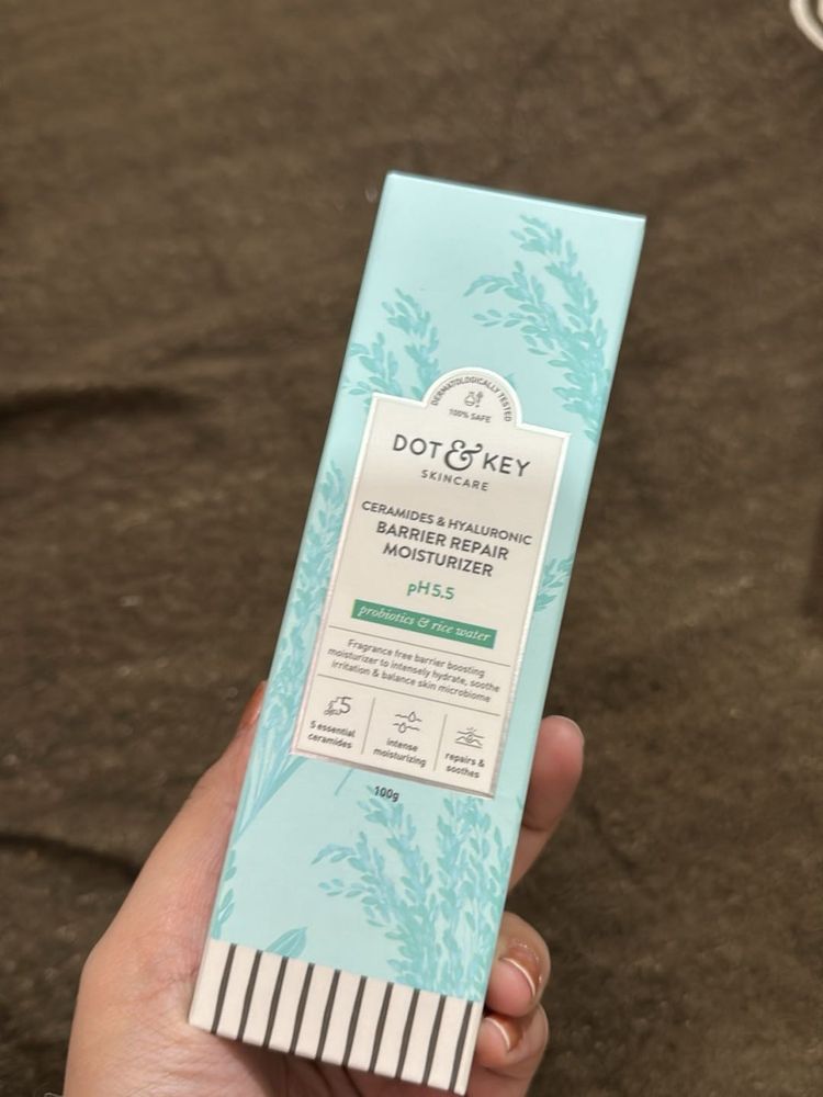 Dot &amp; Key Moisturizer