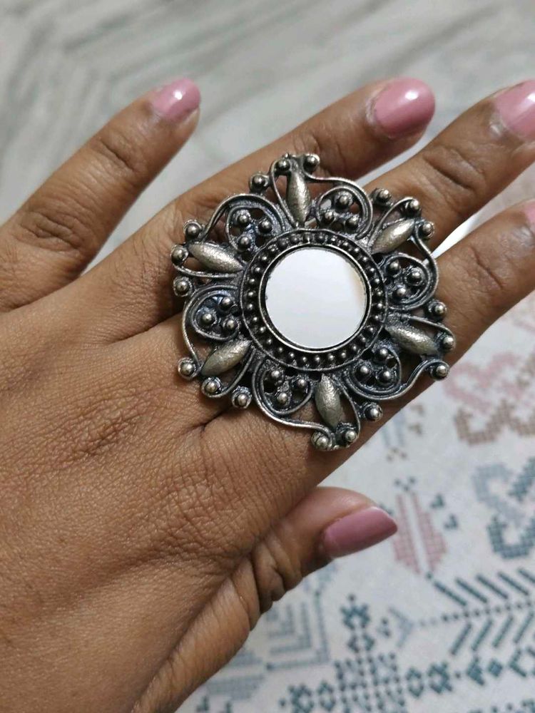 Statement Ring