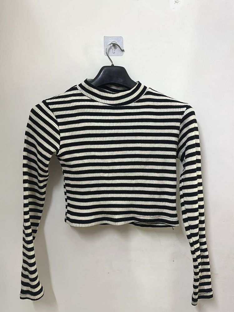 Striped Long Sleeve Crop Top