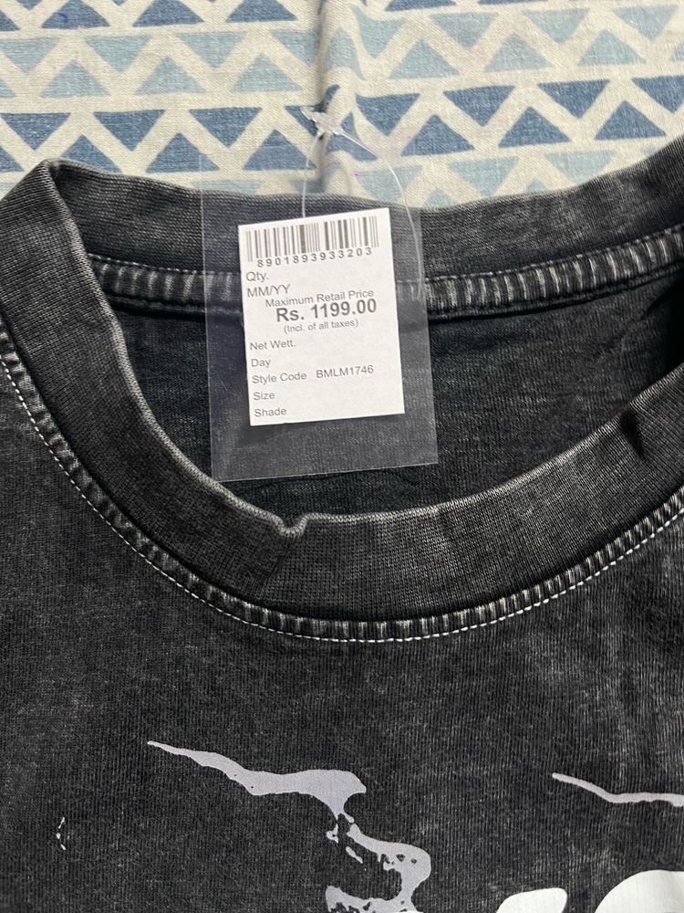 Graphic Print Tee