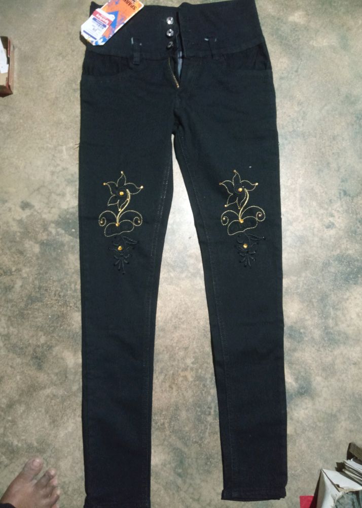 Black New Jeans..