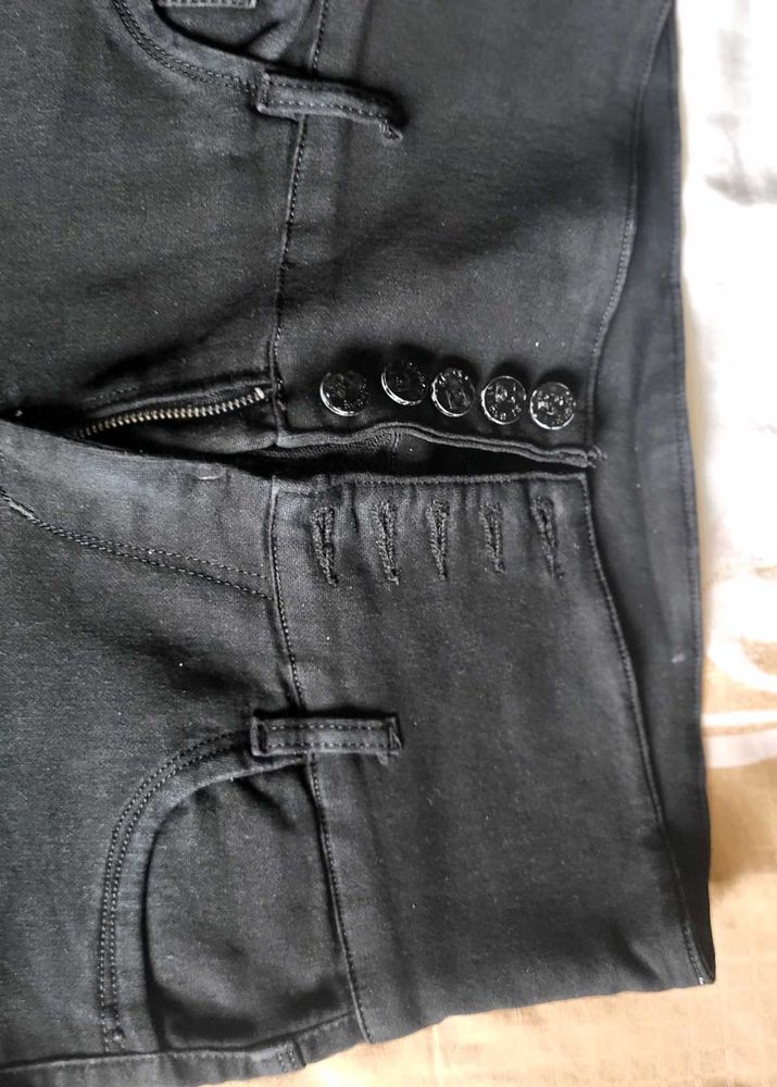 Black Jeans