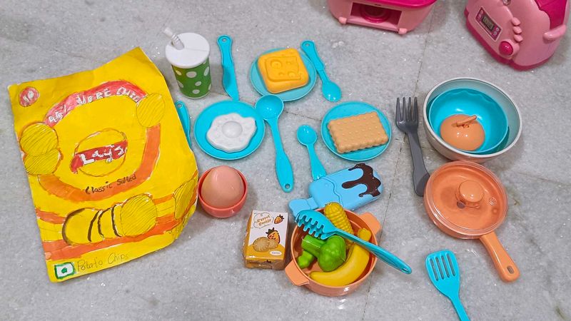 Toy Kitchen Set