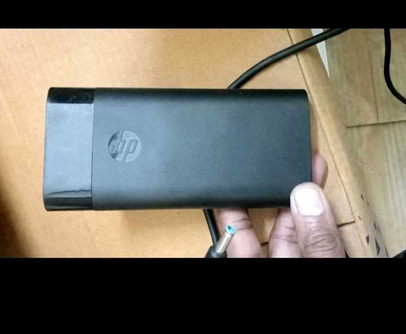 HP LAPTOP CHARGER NEW AND ORIGINAL 150 WATT