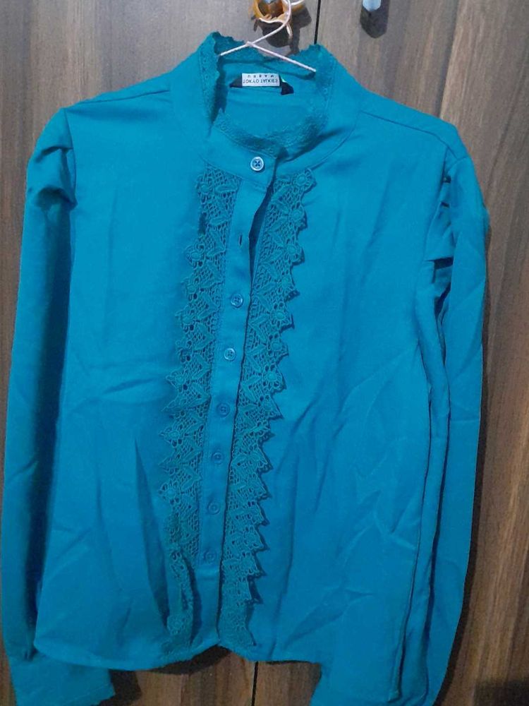 two stylish top with trendy jeans 😎