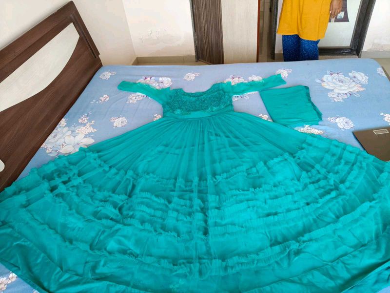 Elegant Green Ethnic Gown