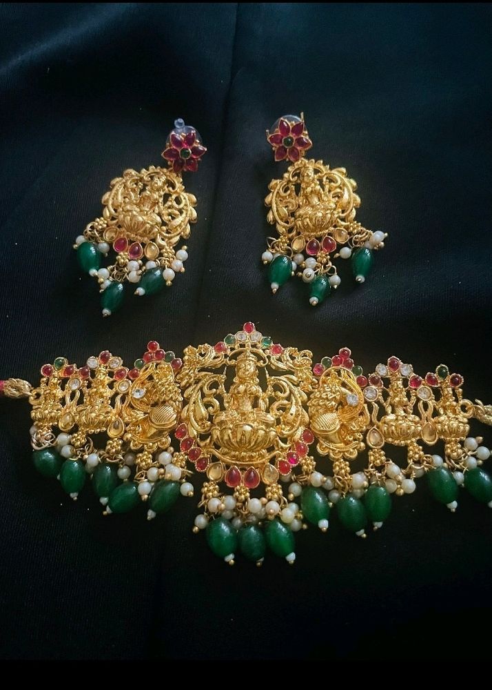 Laxmi Choker