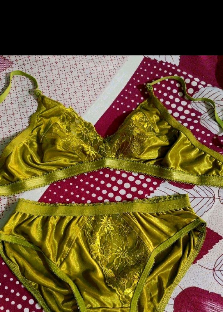 Combo Of Lingerie And Bra